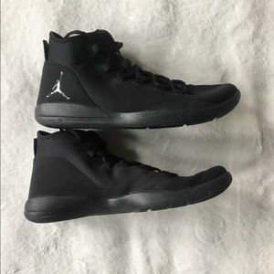 Size 12 Air Jordan Triple Black Low Horizon